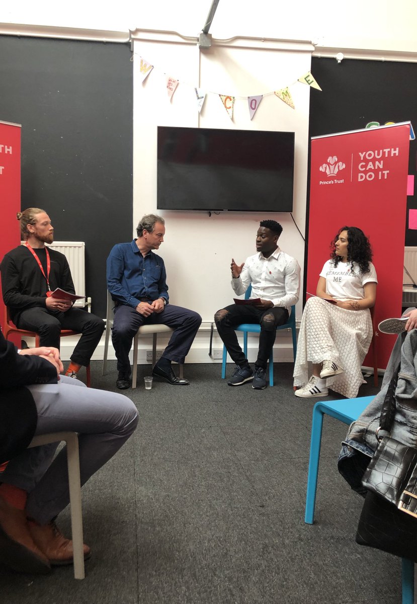 KingsTrust's tweet photo. Our Young Ambassadors met with @NickHurdUK at our Kennington centre today to ask him questions about what more can be done for young people today and to support Stephen Lawrence Day. #LiveOurBestLife #YouthCanDoIt https://t.co/v5ucvLeudw