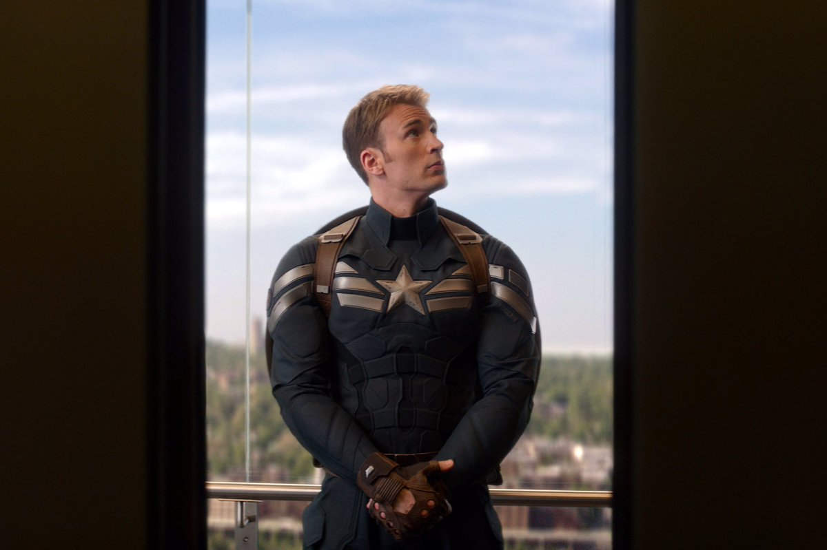 Chris Evans' Captain America Journey (3/7): #MovieStills Chris Evans a...