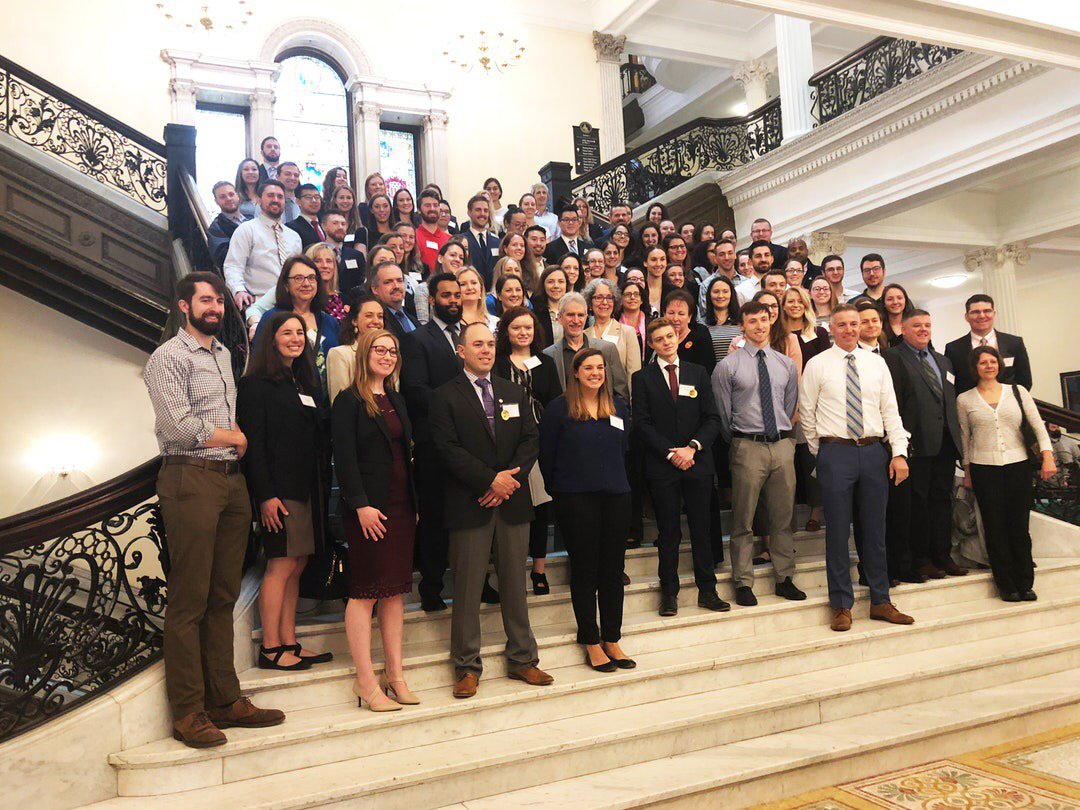 Aptaofma's tweet image. PTs, PTAs and students representing the profession today at Massachusetts State House #PTDayonBeaconHill #ChoosePT #PTTransforms