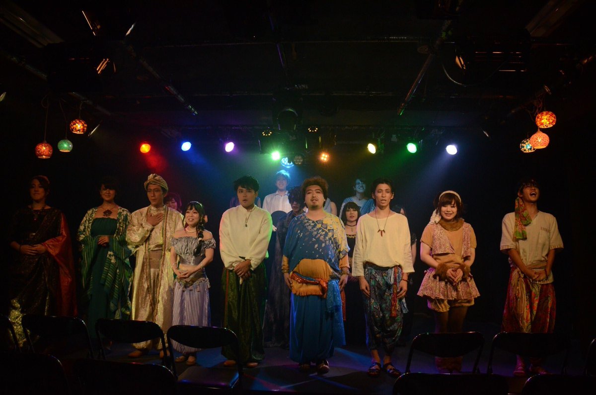 naniwae_wami's tweet photo. それはこの世にいないもの
だけど
あなたにみえてる、きこえてる

砂漠の王国の貧しい少年は
偶然手にした精霊の力で、
王女さまと結ばれて、
めでたしめだし、その先は…？

海が産み出す摩訶不思議
波のいとなみ とこしえに
沼で死ぬまで泥遊び

#マクダバ・タリーク
#フェリーちゃん上映会
#SDV2 https://t.co/rVe9dQAEAl