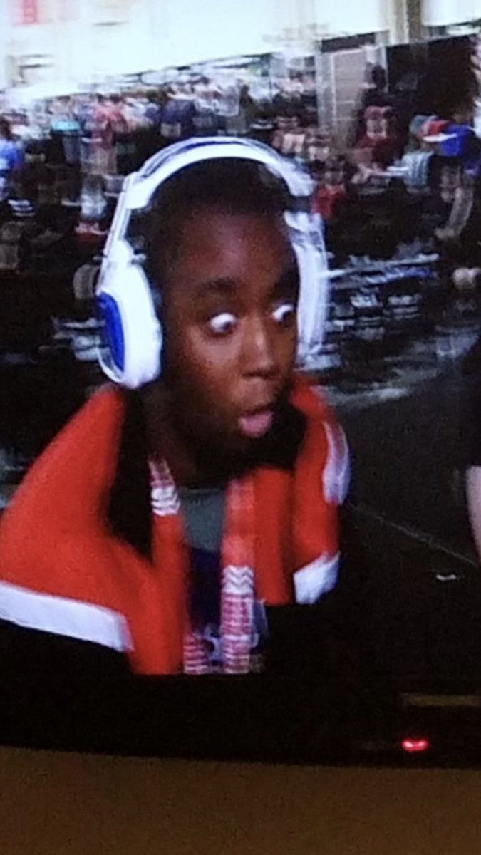 ItsFlokey's tweet photo. When you remember that #UTR12 is today! Join us tonight at 8:30pm EST as myself and @JDiesel_FGC sit down to talk to @The__Doza about Bluku as well as the heat that Louisiana brings to the table for dbfz! Canβt miss this episode! https://t.co/XBlvYDLB6Z https://t.co/7X3Yd61KDn