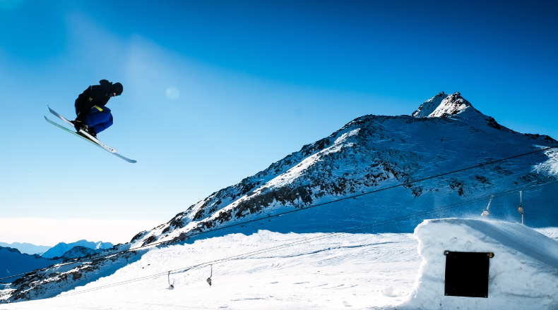 KeyStone_Search's tweet image. Executive #leadership is critical to company success, but what happens when your company outgrows its talent? Read the article to learn how to mitigate the risk. #ExecutiveSearch hubs.ly/H0hxfFX0