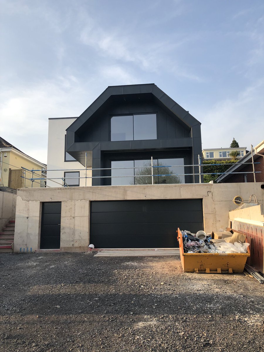 FkCarpentry's tweet photo. What a house and wow what a view!!! Amazing to be able to be part of builds like these, This really is a @GrandDesigns house inside and out, Just the finishing touches and we are complete.#dreamhouse #granddesigns #newbuildhome #portishead #carpentry #housewithaview #modernhouse https://t.co/6OGrIh1JMo