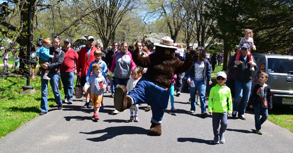 Nassau_Events's tweet image. Arbor Day Family Festival
April 27 at Planting Fields Arboretum @PlantingFields 
Co-hosted by Planting Fields Foundation and New York State Office of Parks, Recreation and Historic Preservation @NYstateparks #nassaucounty #nassaevents
buff.ly/2GyMVtY