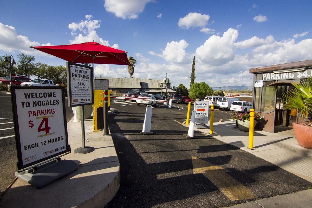 AmericanValet's tweet photo. We appreciate your positive feedback of our #NogalesArizona U.S/México border parking lot! Thank you! 🙌👏 You can find more information about our #Nogales overnight parking lot here 🅿️ℹ️ https://t.co/HgzPy0vq6f! #VisitNogalesAZ #AmericanValet #NogalesAZ https://t.co/TWPeWUjxGZ
