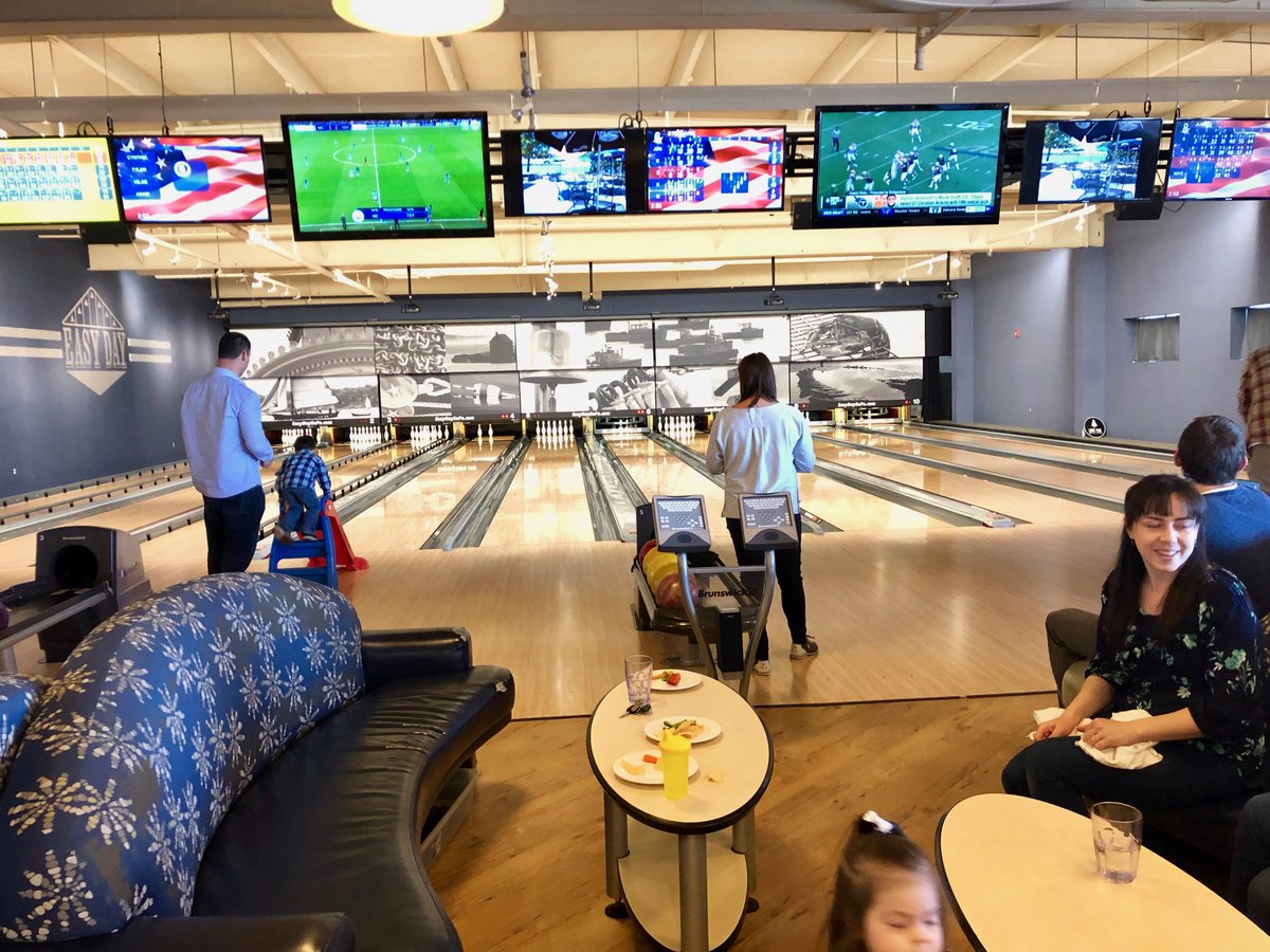 BTR_CPA's tweet photo. Had to take a breather... but another successful tax season in the books🙌🏻
Had a blast at our 11th Annual BTR bowling tournament at Easy Day🎳 
.
.
more pictures to follow ☺️ https://t.co/lmlHiSv0SW