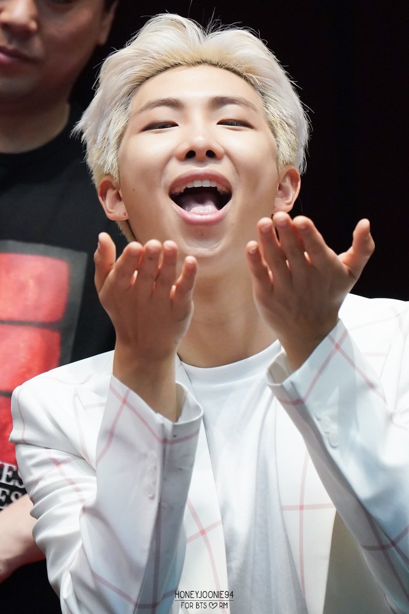 btspiics1's tweet image. #BBMAsTopSocial BTS @BTS_twt