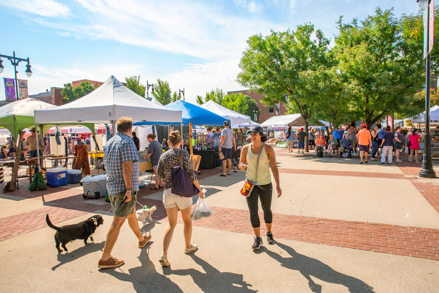 DowntownWichita's tweet photo. The Old Town Farmers' Market is is now outdoors! Head over to the Farm & Art Market Plaza in front of the Museum of @WorldTreasures from 7am-noon to shop local foods and goods! https://t.co/IROpf8LtF3 #OTFMWichita #DowntownWichita βοΈπ½π» https://t.co/AOzUVAFtCH