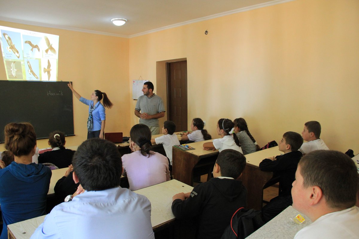In a similar vein, the  @BatumiRaptors project has focused its  #conservation efforts on developing ecotourism and training of young Georgians in conservation. Now we have the support of local govt. and communities. And thats key to work towards more responsible hunting attitudes.