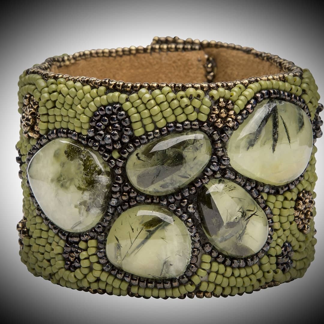 LimitlessBeads's tweet photo. Happy Earth Day!  Bead embroidered cuff with natural moss agate stones. https://t.co/uDt54vakqU