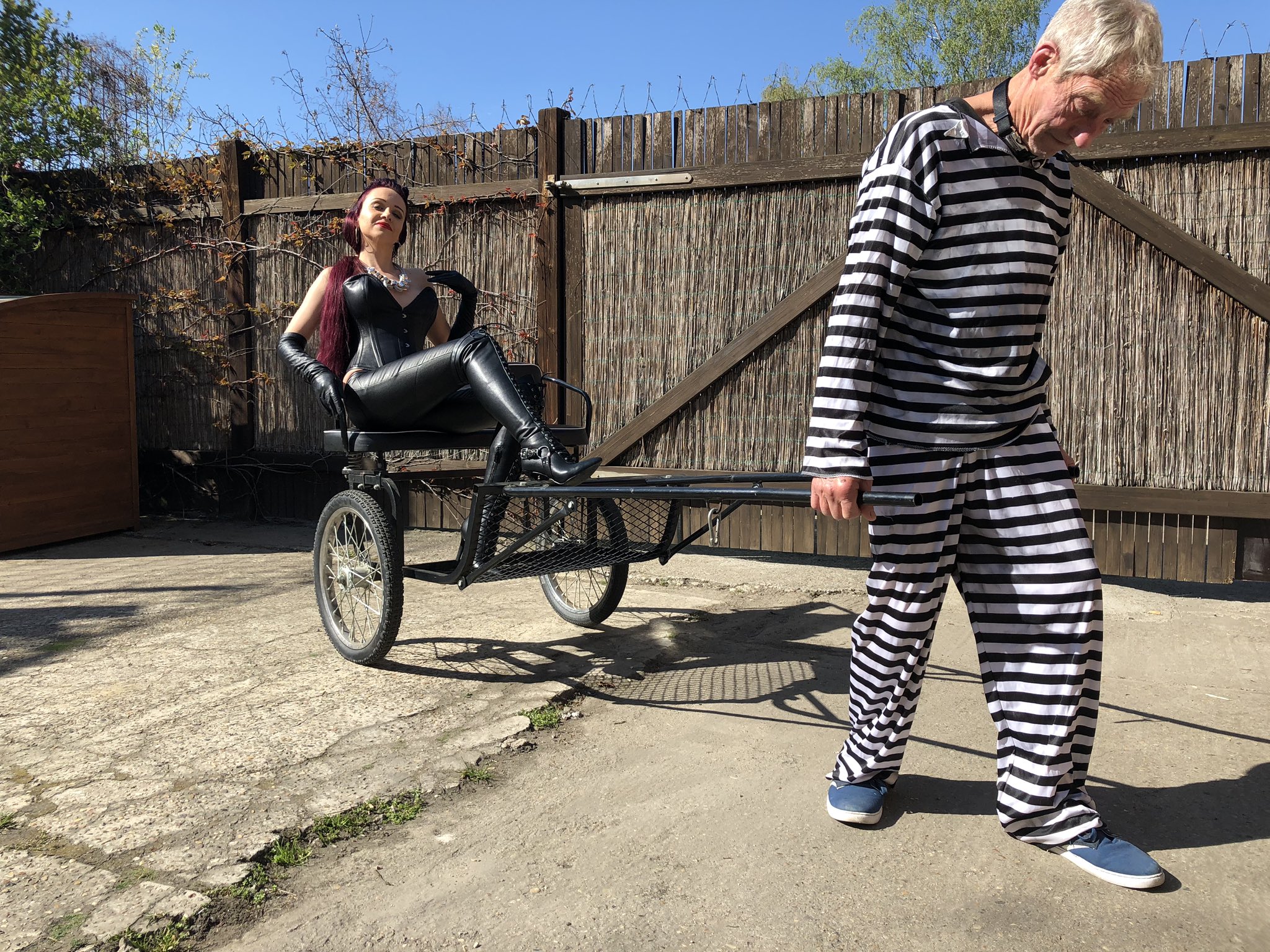 Goddess Fabiola - FREE ONLYFANS💙 on Twitter: "I will show you how to threat a Goddess . #