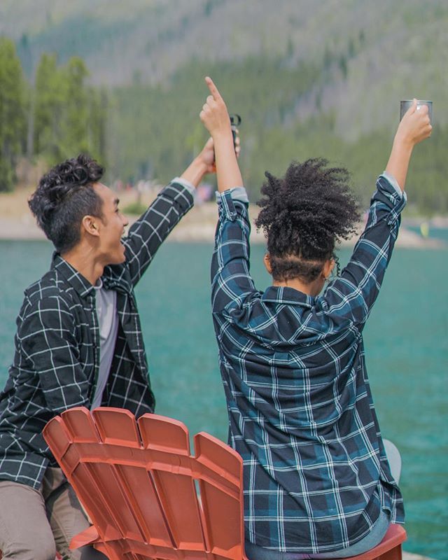 Cheers to taking Happy Hour 🍹with you wherever you go! bit.ly/2GzLNXh