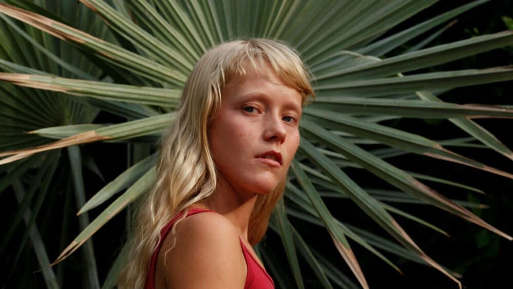 MusicToExplore_ (@musictoexplore_) on Twitter photo "Society" by <a href="/alicephoebelou/">Alice Phoebe Lou</a> combines gentle music with a powerful message. Learn more here, it's important stuff people:
buff.ly/2u4RHsb
#alicephoebelou #womeninmusic #society
#spotifyplaylist #musicto "Society" by <a href="/alicephoebelou/">Alice Phoebe Lou</a> combines gentle music with a powerful message. Learn more here, it's important stuff people:
buff.ly/2u4RHsb
#alicephoebelou #womeninmusic #society
#spotifyplaylist #musicto