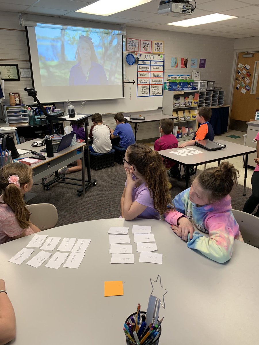 mrshoehing3's tweet image. @DiscoveryEd #Multigraders and 4th grade #VioletallStars celebrating  #EarthDay2019 as we learn about straws and the impact of plastic on our earth. #CelebrationsithDE #MyLSPS