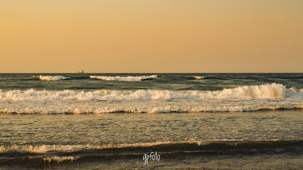 gpfotografiaMty's tweet photo. Con nuestra cámara hacemos un registro del mundo en el que vivimos y debemos de cuidar. Día de la tierra.  🌍 @NikonMexico @NikonistasMx @lohechoenmexico #Nikon #NikonMx #NikonZ7 #EarthDay #EarthDay2019 #plyas #beach #mar #sea #mexico #TuMirada https://t.co/cm9xRJuEeZ