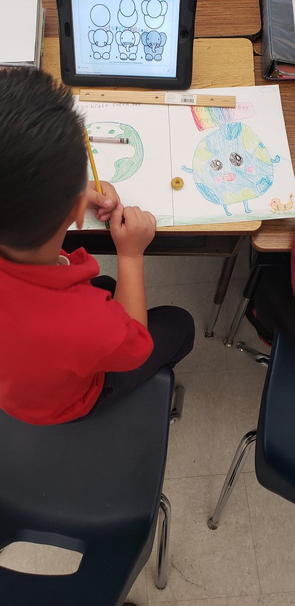 MrsSanchez08's tweet photo. Learning about Earth Day.  #Earthday #OUSDlearns #iInspire #nearpod @Johnalbert91 @iInspire_CA @nearpod https://t.co/4YslQCuWQJ