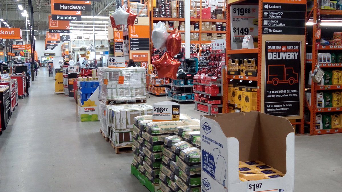 All aboard the tile train!!! <a href="/crg405/">Chris kerr</a> <a href="/rjmiller109/">Randy Miller</a> <a href="/JWilkesTHD4718/">Jwilkes</a> @blkubes.