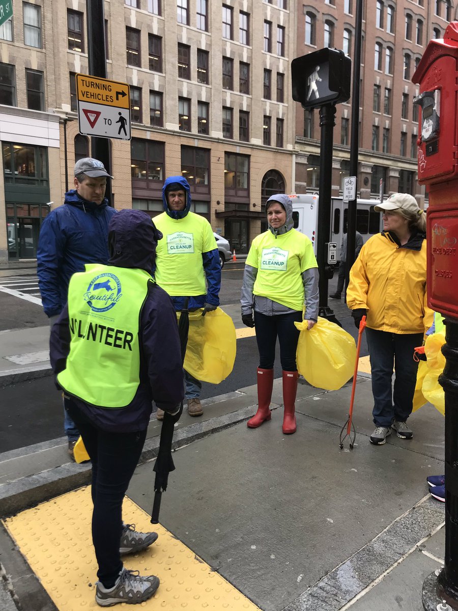 Happy #EarthDay! Our Boston team is joining forces with @keepmabeautiful today to help clean up our planet! #2019GreatBostonCleanup #KeepMassBeautiful