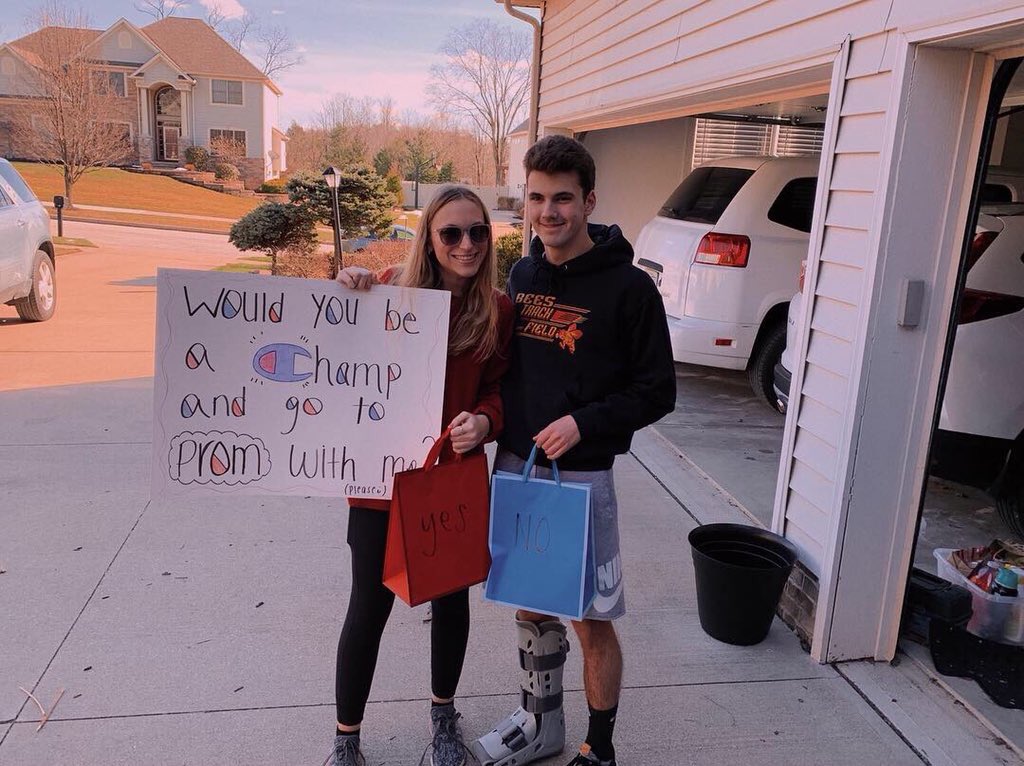 BBHHSProm2020's tweet photo. @aidan_minnick sure was a CHAMPION after this promposal!! @hopezeitler have fun you two💫🎈 https://t.co/jQxnk1MTph
