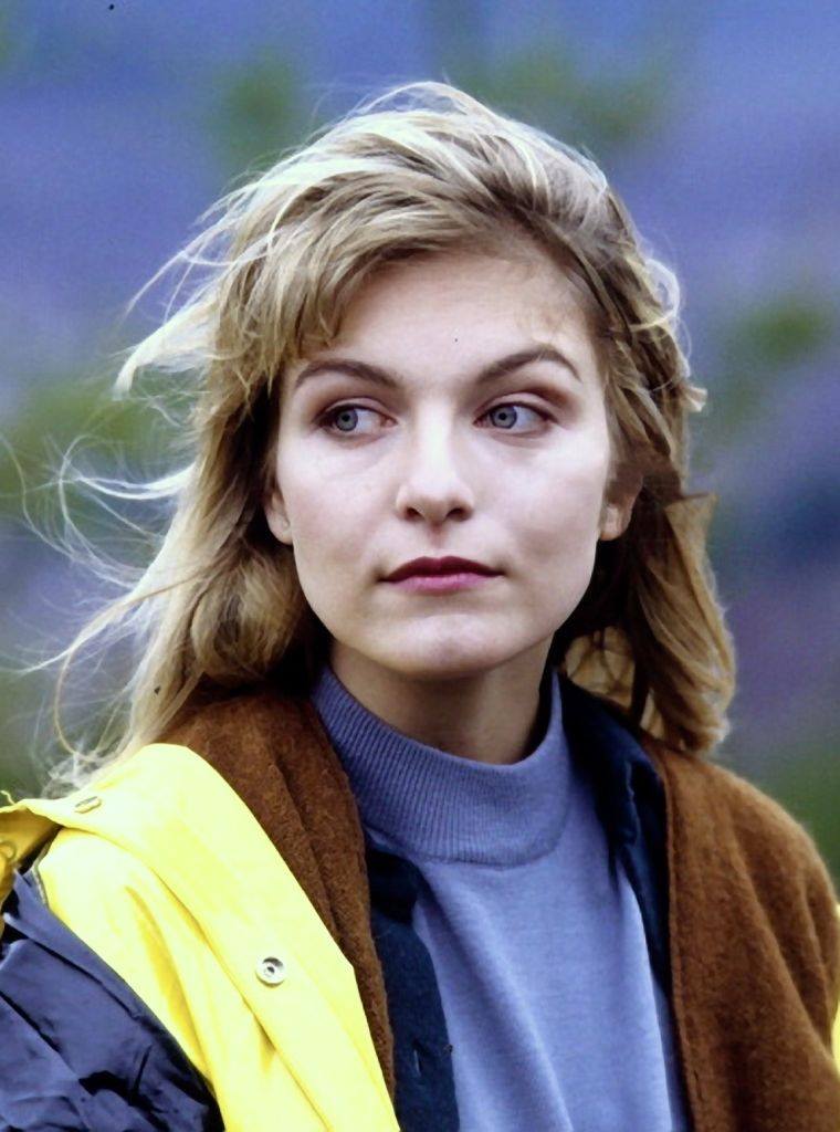 Happy Birthday to Actress Sheryl Lee who turns 52 today! You may remember her from Twin Peaks. 