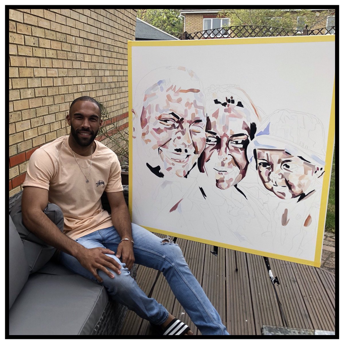 laurencemwhite's tweet photo. This is the latest progress picture of the painting I’m currently working on👨🏽🎨. It’s always harder to paint multiple faces rather than just one but I think it’s coming out nicely.
.
#family #portrait #oilpaint #progresspic #😎 #diygeneration #artistsoninstagram #sidehustle https://t.co/1Fn9lBD7Vd