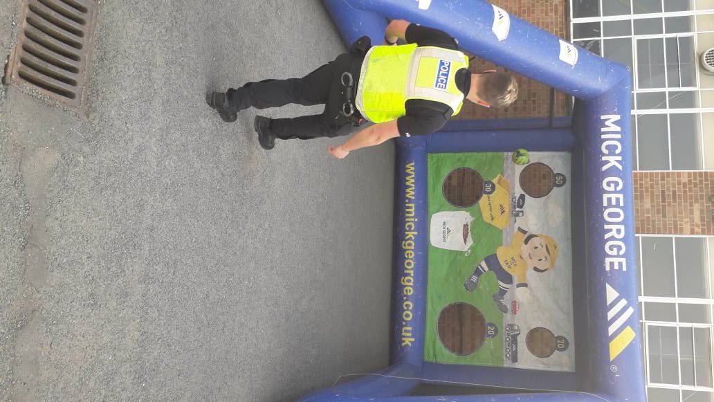 FenCops's tweet photo. Great football match today at London Road, shame @theposhofficial didn't win but 1-1 all was still a good result. Officers return to normal duties tomorrow. #PeterboroughUnited #FenCops ⚽️🌞 https://t.co/Hh0Pnf7TY9