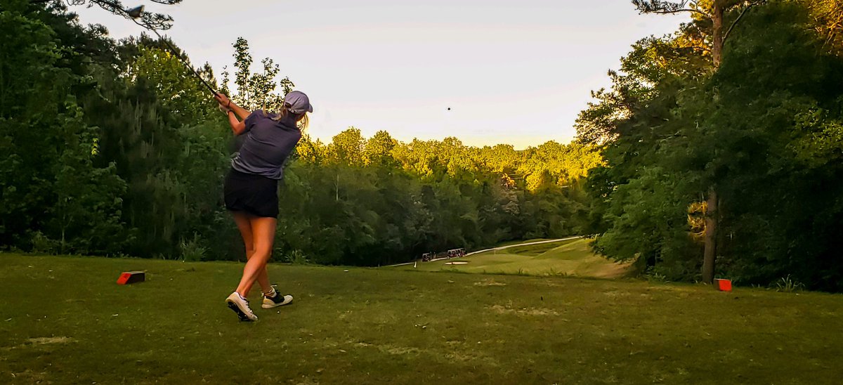 The #Howard girls are off in the Blue Devil Invitational! #GoHuskies