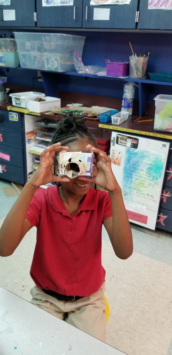 CreateWithCarr's tweet image. Celebrating Earth Day in the art room by creating recycled sculptures! #icebulldogs @ICEBULLDOGS #centersd @CenterHS