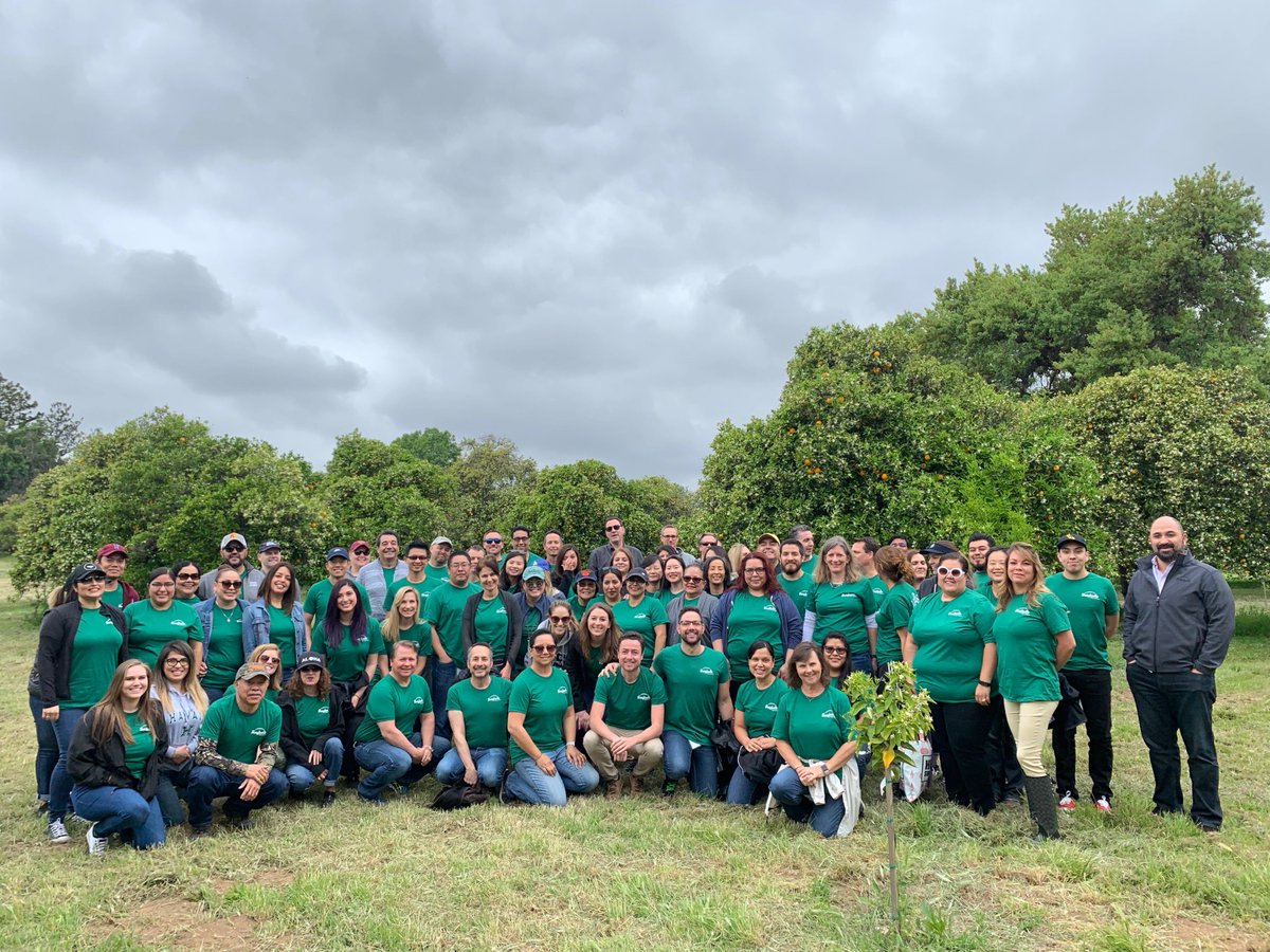 Happy #EarthDay! At Bonduelle, we believe that nature is our future. That's why, all month long our Associates have been participating in #volunteer activities that promote responsible agriculture and reduce environmental impact.