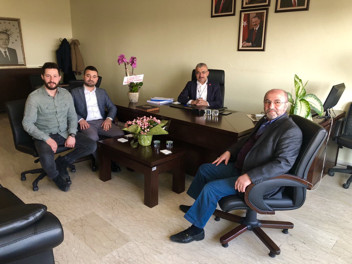 Bayrampaşa Belediyesi Meclis Başkanı seçilen <a href="/hacinogmanoglu/">ali hacınoğmanoğlu 🇹🇷</a> abimizi makamında ziyaret ettik. Her zaman olduğu gibi yine tevazu ve samimi duruşuyla , makamın sahibi bizlermiş gibi ağırlayan güzel yürekli abime teşekkür ediyorum. Rabbim yar ve yardımcısı olsun...