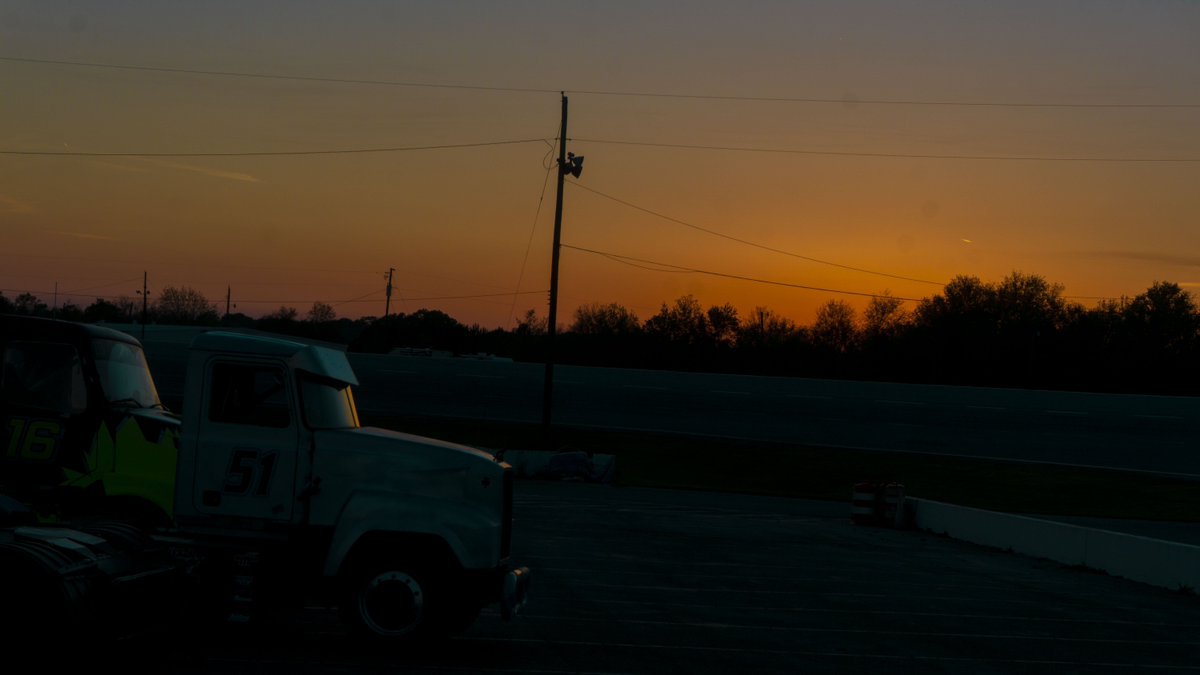 StreamByteTV's tweet photo. A full day of work. A good sunset. #bandit #banditrace #bigrigracing #bigrig #semitruckrace #semirace #racing #race #streaming #streambyte #streambytetv #filmcrew #filmset #broadcast #setlife https://t.co/F1Z4R1xrCh