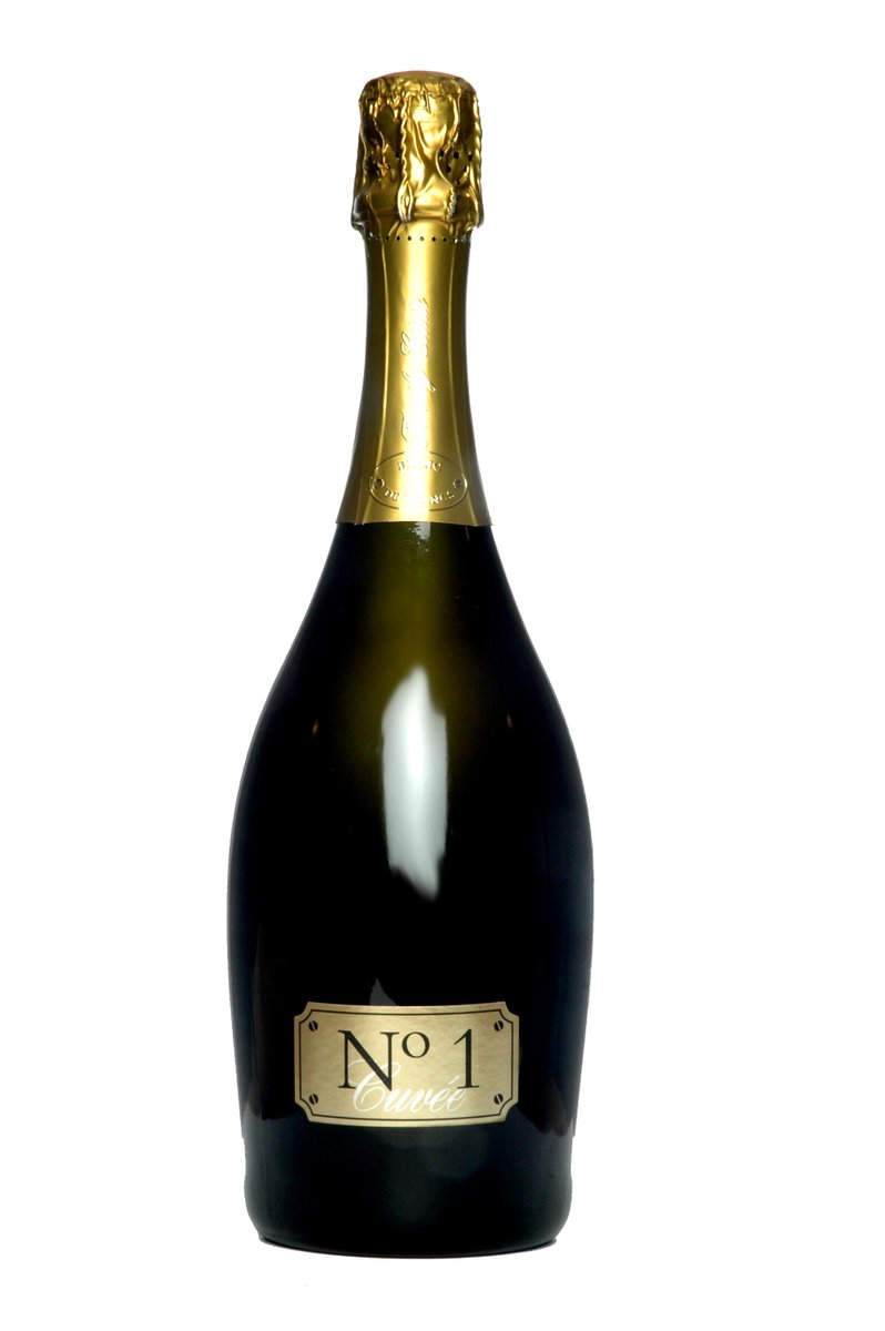 At the end of a long Easter break, my no. 1 choice of drink has to be ... well ... @No1FamilyEstate Cuvée NV. #newzealandwine #ultimaterefreshment @newzealandwine #chardonnay