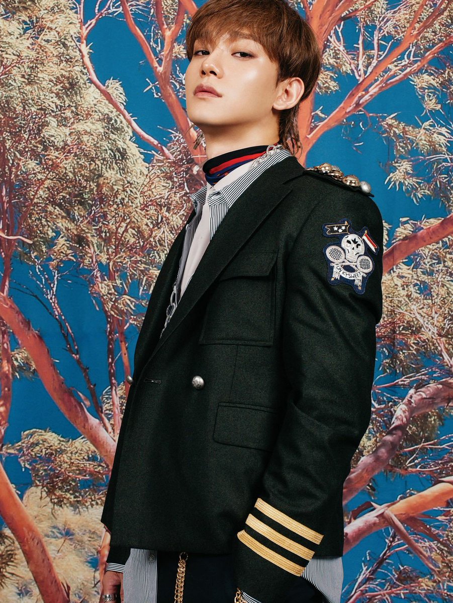 chenkitsui's tweet photo. _ 2018, november. 

if i said, i can?..

#BBMAsTopSocial EXO @weareoneEXO https://t.co/9MN7ut63IC