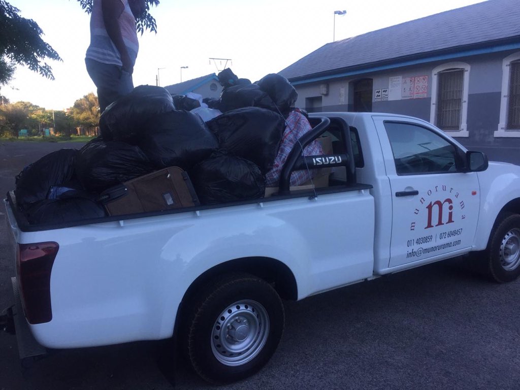 ZinasuS's tweet photo. A huge thank you to the UCT community for your donations toward Cyclone Idai relief @UCT_news @FabAcademic @UCT_SRC . Thank you @HigherLifeFDN for providing transport.  This is part of, but not all that was raised. Your efforts will truly go a long way 🇿🇼 https://t.co/2mGR1bfdwa