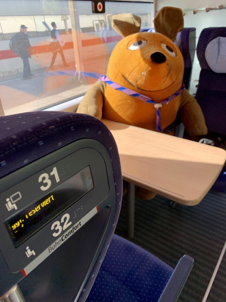 ayke321's tweet photo. Das Etappenziel #Berlin hat @DieMaus heute dank @DB_Bahn und @BVG_Ubahn pünktlich zum @Tatort erreicht. Unterwegs wurde viele Fotos mit kleinen und großen #Mausfan*s gemacht. Nun ist Pause, bevor es über Kassel nach Amerika zum @2019_wsj geht.
#pfadfinden #Tatort #VCPseidank https://t.co/p9LWR628dG