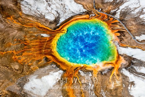 artwolfe's tweet photo. Happy #EarthDay  Grand Prismatic Spring, Yellowstone National Park

Canon EOS 5DS R, EF24-70mm f/4L IS USM lens, f/4 for 1/2500, ISO 400

#ExploreCreateInspire #ArtWolfe #Aerial #Photography #EarthDay2019 @CanonUSAimaging https://t.co/J66UAZougw