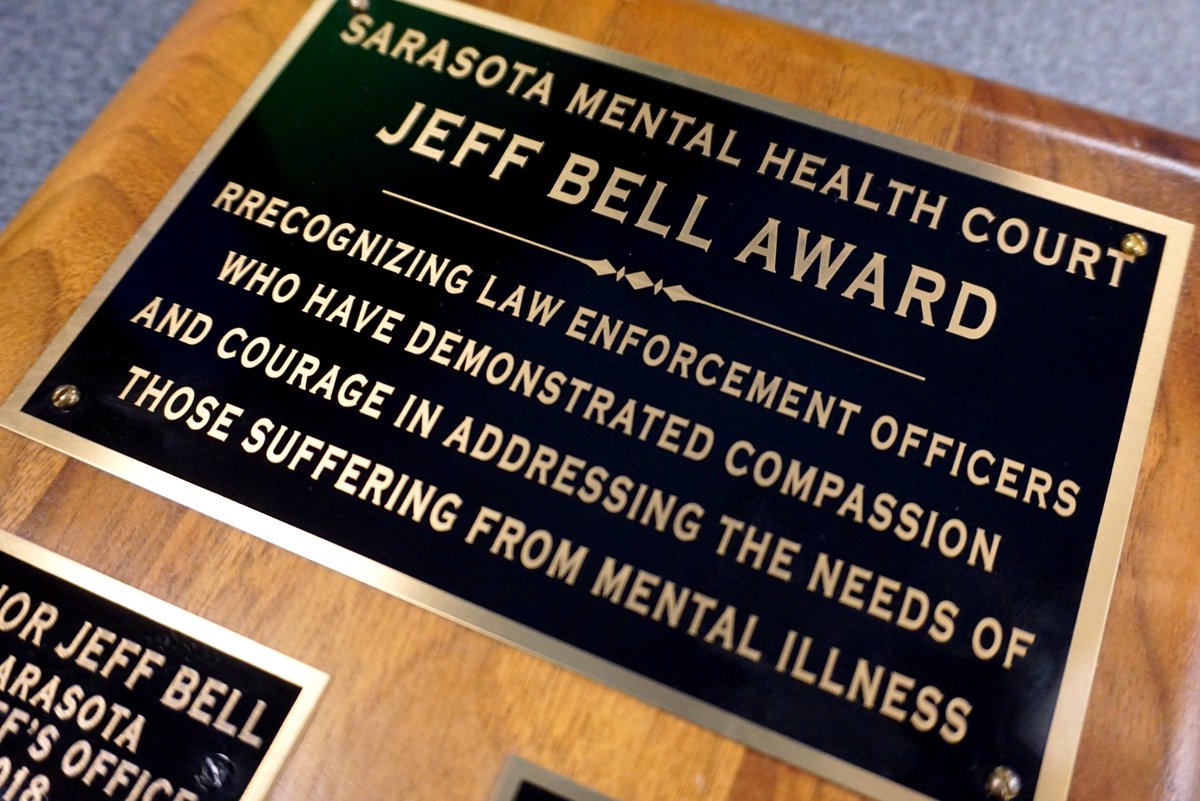 CONGRATULATIONS This afternoon our #Homeless Outreach Team was honored by #Sarasota Mental Health Court with the 'Jeff Bell Award.' The award recognizes Officers who have demonstrated compassion & courage in addressing the needs of those suffering from mental illness. Bravo!👏🏼🚔