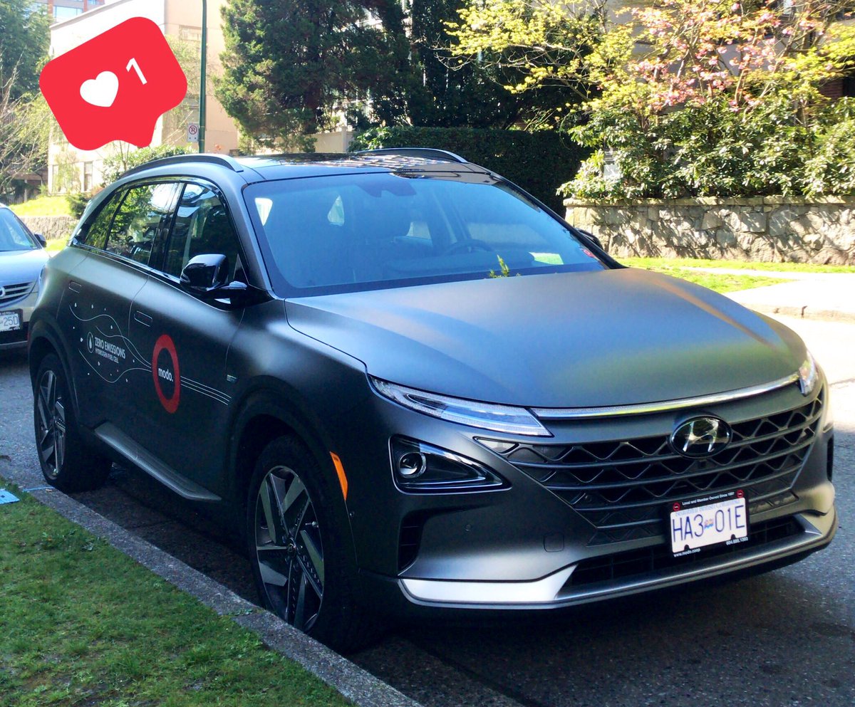 WanderlustMegan's tweet photo. Celebrated an early #EarthDay trying out @modo_carcoop newest addition this weekend, the Hyundai NEXO. Check out @georgiastraight latest post for more info - https://t.co/kFxfX612O6 #letsmodo https://t.co/lHwEoOxDZ7