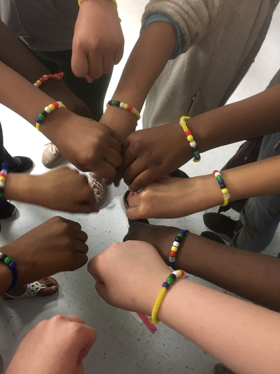 Cristina Manzel tweet media