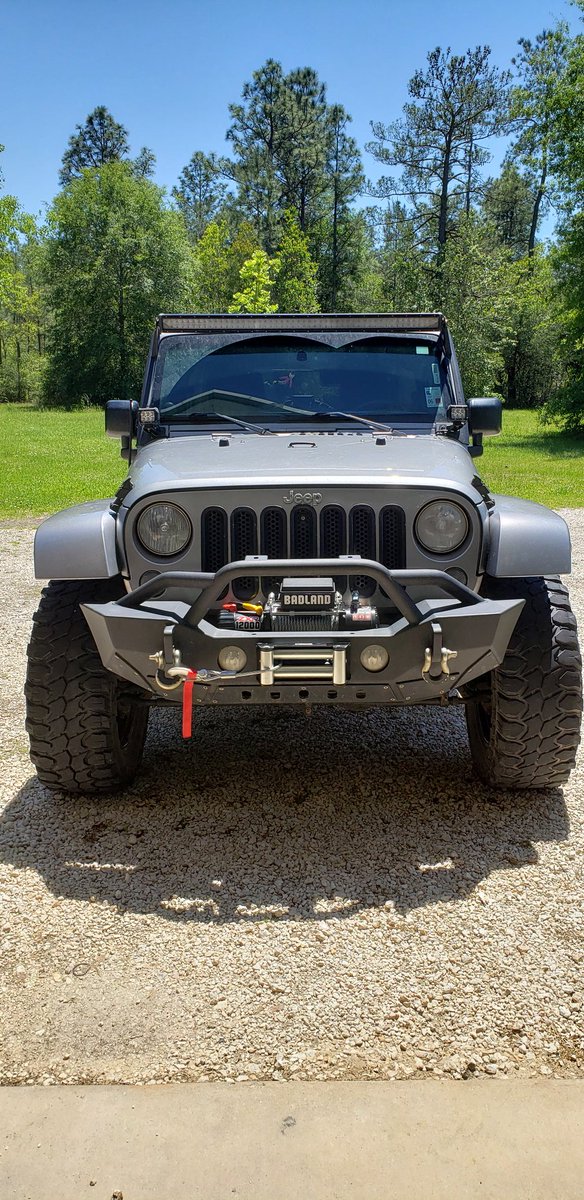 She got a new winch 😊 #Jeep #jeeplife #jeepfun