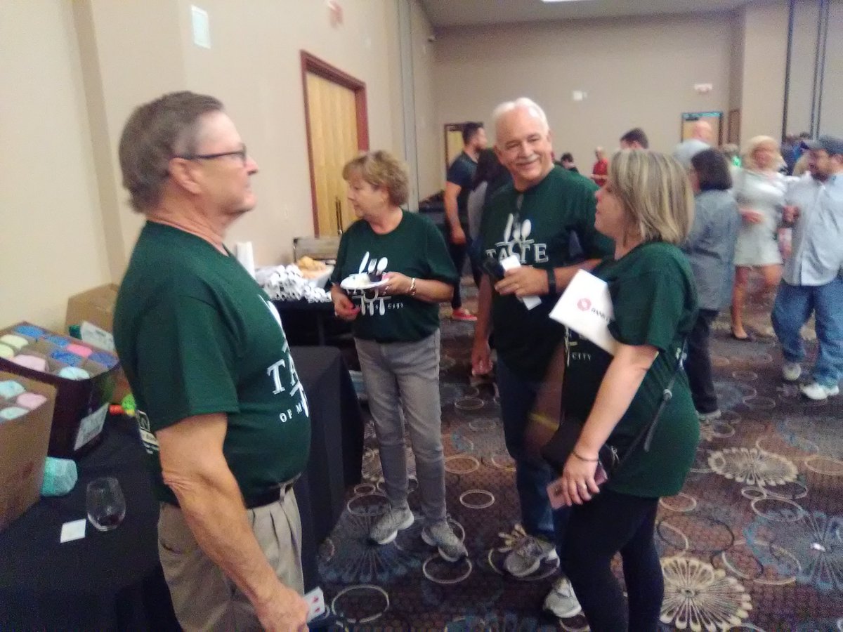 TasteOfMWC's tweet photo. There was a Wine Pull winner! https://t.co/EjWfVMy5Ve