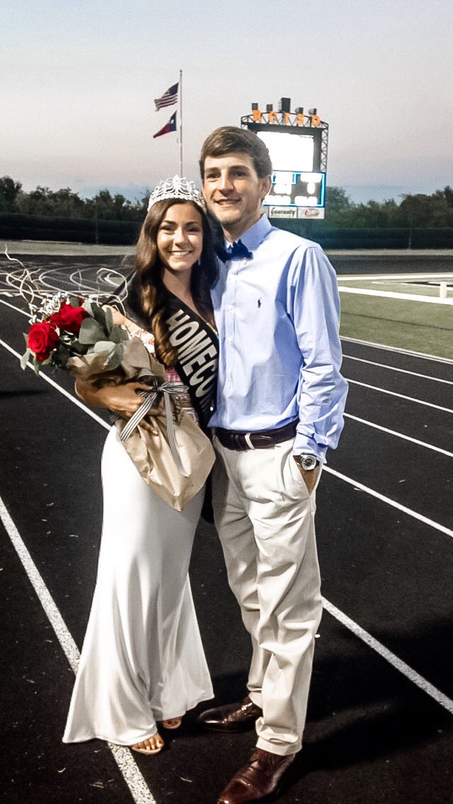 kayliefain's tweet image. 15 year old Kaylie would have never believed you if you told her she’d get to marry the dreamy boy in her English class. Been crazy about you since I laid eyes on you Stephen Conner, here’s to growing old together cowboy💕