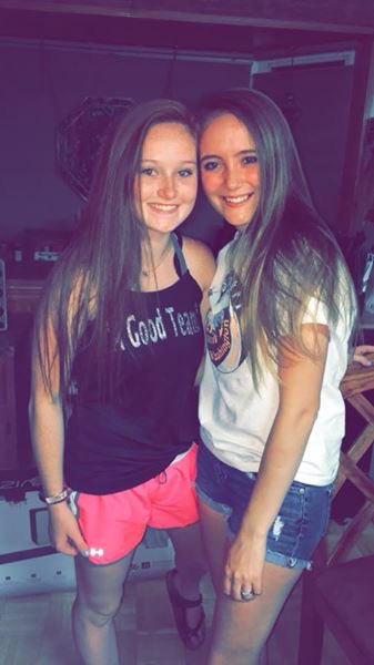 AlexisMae1413's tweet photo. happy bday bre :)) hope it’s as crazy as the chase rice concert 😈😈 best be seeing you very soon 💞💕💞 party on my friend 🤘🏻 https://t.co/MO6Uq5d0Xb