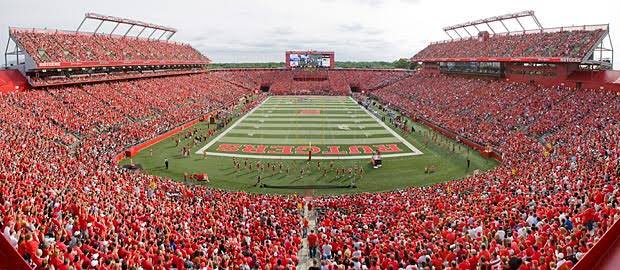 TimBurnsJr2's tweet photo. Blessed and honored to Receive a Offer from the University Of Rutgers🔴⚪️@JayValai #TheBrand https://t.co/RHFUJacJTW