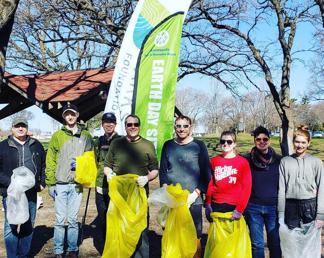 MillerDunwiddie's tweet photo. For #EarthDay2019 a team of Miller Dunwiddie volunteers cleaned up trash around local parks this weekend. They celebrated a job well done and the beautiful weather at a project site, @SeaSaltEatery. Good work team and Happy Earth Day! #volunteer #archweek19 #blueprintforbetter https://t.co/j7LVC0YROB
