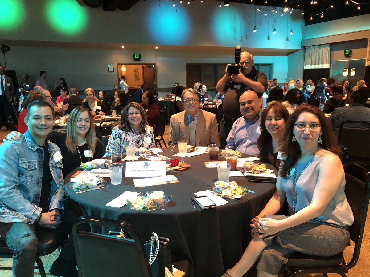 doxologyespanol's tweet photo. Fort Worth ISD Partner and Volunteer Appreciation Luncheon. Seamos agentes de cambio en nuestras comunidades! Eso es lo que la Iglesia de Dios fue llamada a hacer! #doxologyespanol #vivedoxologyespanol #fortwoth #Jesus #iglesiacristiana #beablessing #FWISD https://t.co/RsfIOnpK5P
