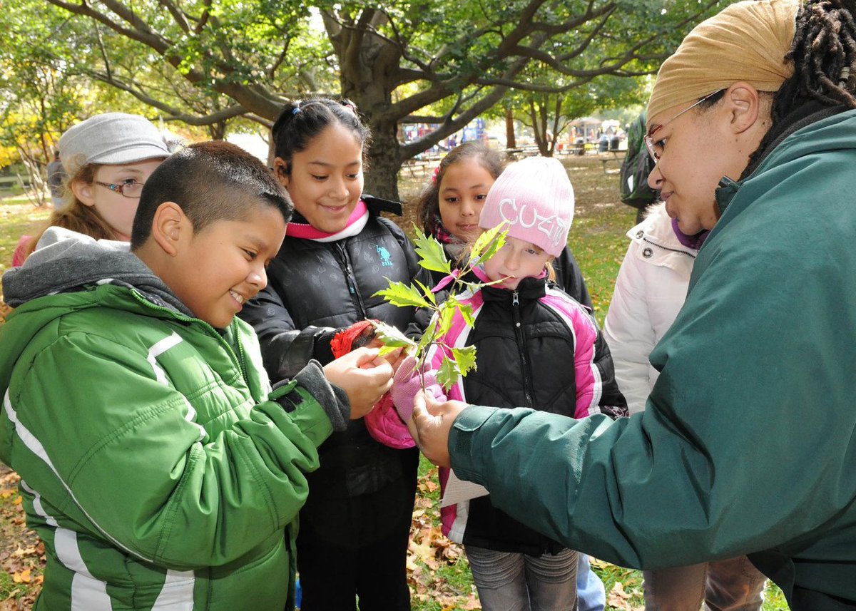 🌎 Earth Day is about connecting with the Earth - trees🌳, water💧, air🌬, soil, animals🐜🐋 - and discovering what we can do to protect her. At Brookfield Zoo, #EarthDay is every day. We hope when you come to visit us, you leave feeling the same. #EarthDay2019 #BrookfieldZoo