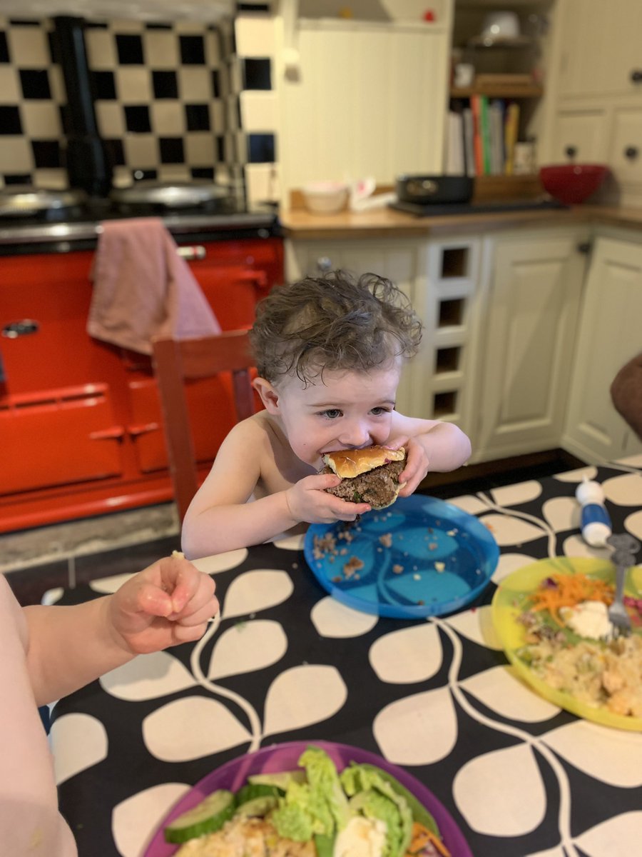 MummyWoodyTwins's tweet photo. Easter weekend in Noโs- 1 hot cross, 2 nights away, 1 bbq breakfast, 5 trips to the park, 0 lie ins, 1 Easter egg hunt, about 34 epiosodes of Ben and holly- wouldnโt have it any other way ๐๐#easterweekend #twinningiswinning #burgerface #alltheydoiseat https://t.co/A1kOHGrWHU