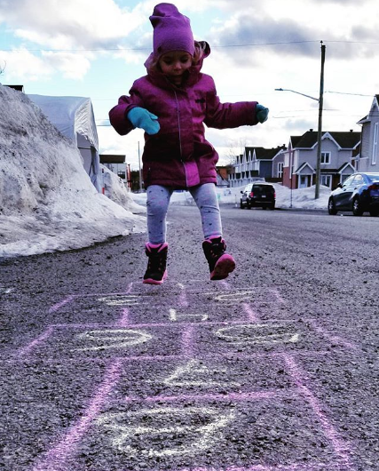 blogfamilles's tweet photo. Qui a profité de la magnifique journée pour jouer dehors?

 📷 maman.unique.qc

 #RBFQ https://t.co/Jf3doUga5t