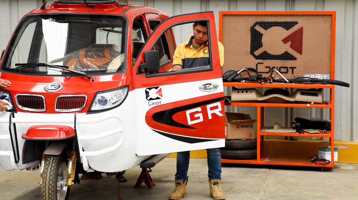 alejandromurat's tweet image. En este complejo industrial se establecerán empresas como #Pavetech, Comercializadora de Productos Industriales Griot, Agrorgánicos Sustentables de Oaxaca, La Chicharra, @carbosurMX y #Herrozinc; que generarán más de 1,100 empleos directos e indirectos en el estado.